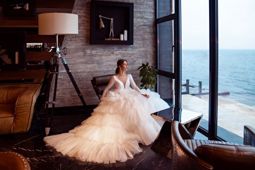 https://elisebride.ro/images/stories/virtuemart/product/VWD-SL02       (1).jpg